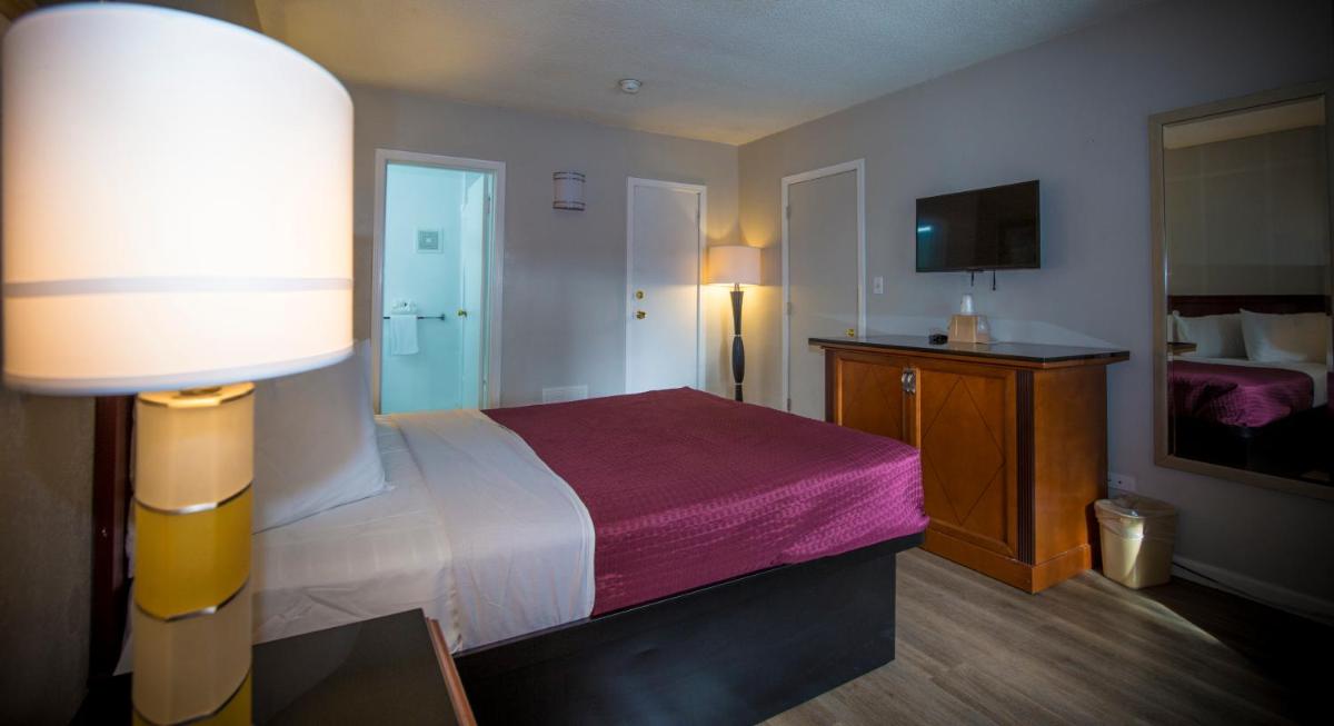 Americas Best Value Inn - Chico - Housity