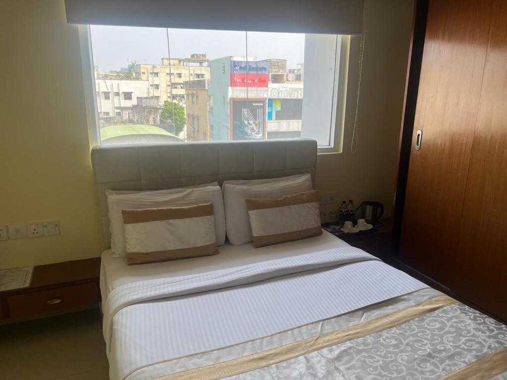 Hotel Diamonds Pearl - Housity