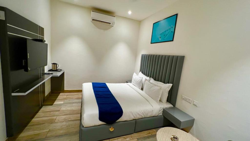 Hotel Carnival - Housity