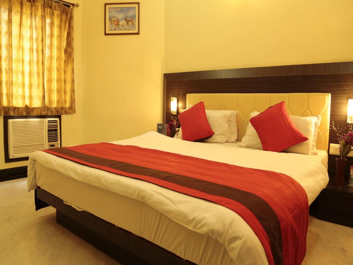 Collection O Hotel Mulberry - Housity