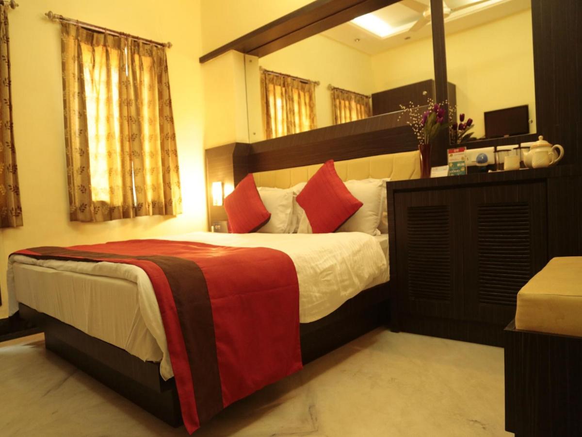 Collection O Hotel Mulberry - Housity