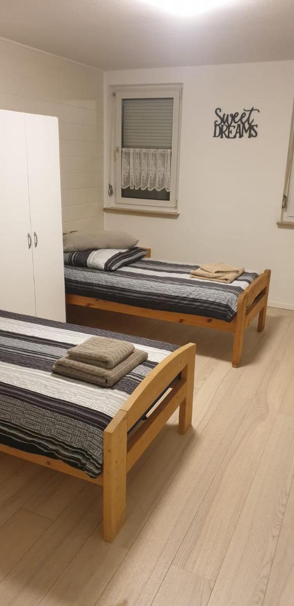 Gute Nacht 2 - Housity