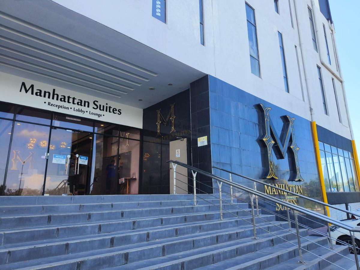 Pleasant Amenities, ITCC Manhattan suite - Housity