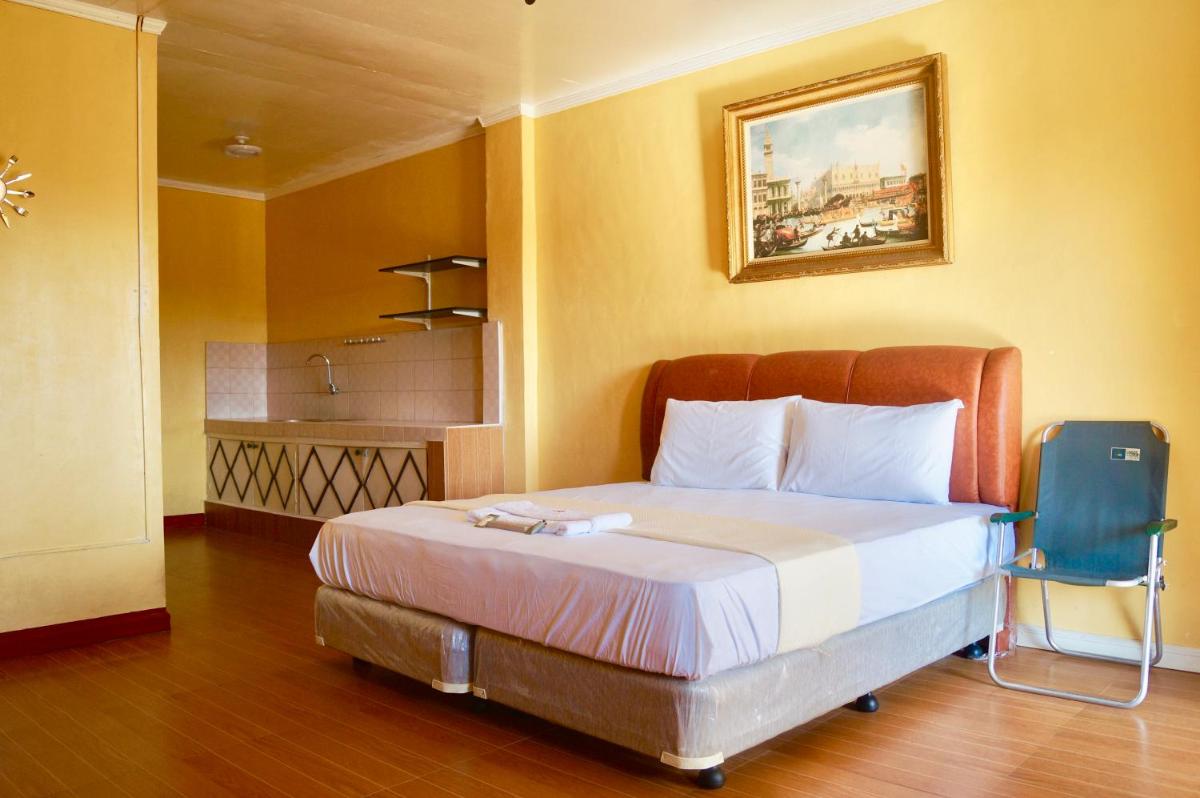 Hana-Natsu Resorts Pool & Hotel - Housity