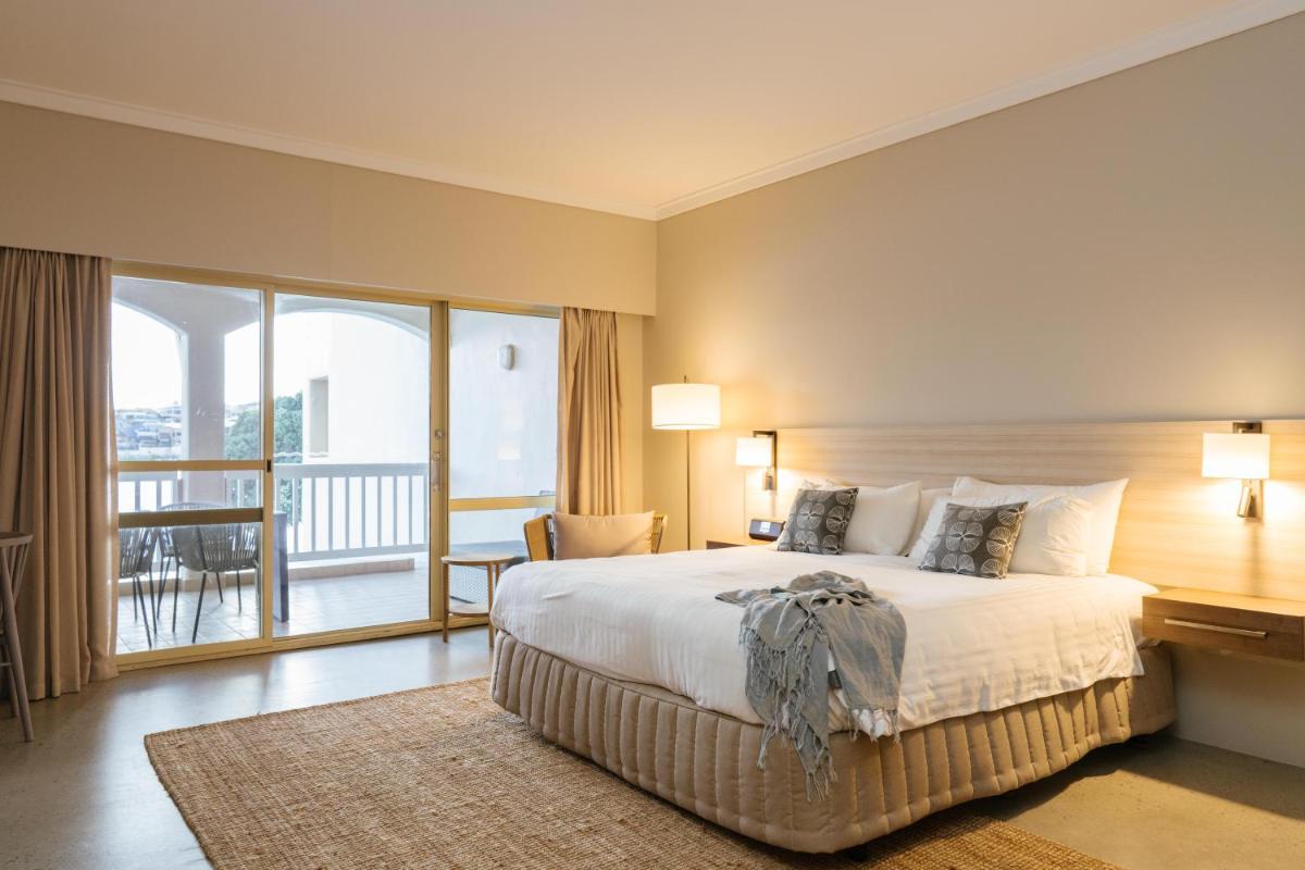 The Marina Hotel - Mindarie - Housity