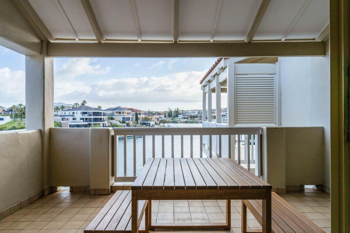 The Marina Hotel - Mindarie - Housity