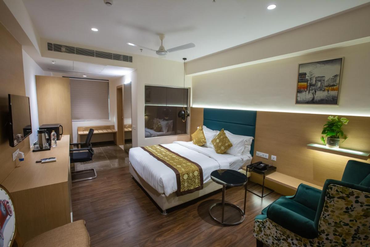 Hotel Midori Vithalapur - Housity