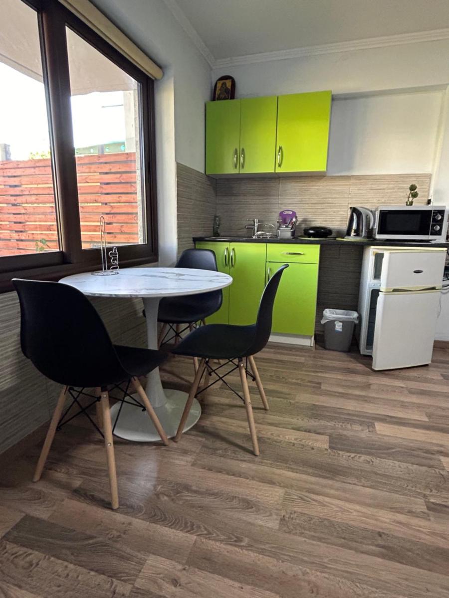 Apartment with garden - Housity