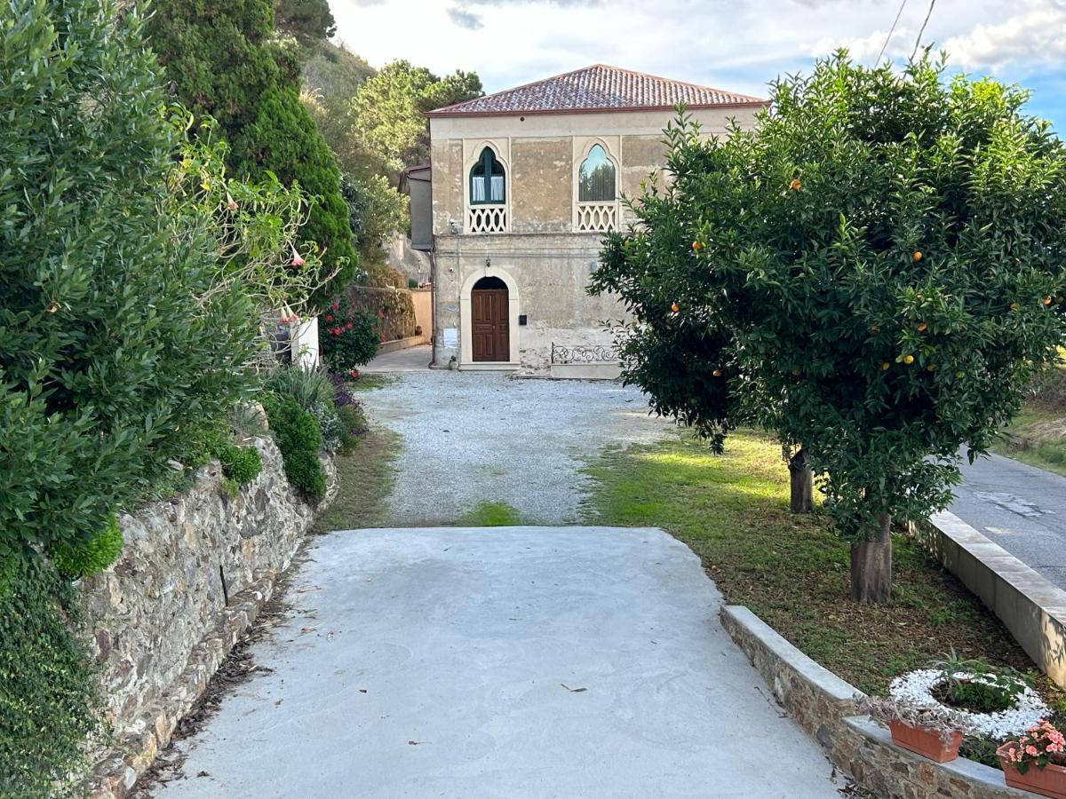 DIMORA LE PIETRE DEL MARE - Housity