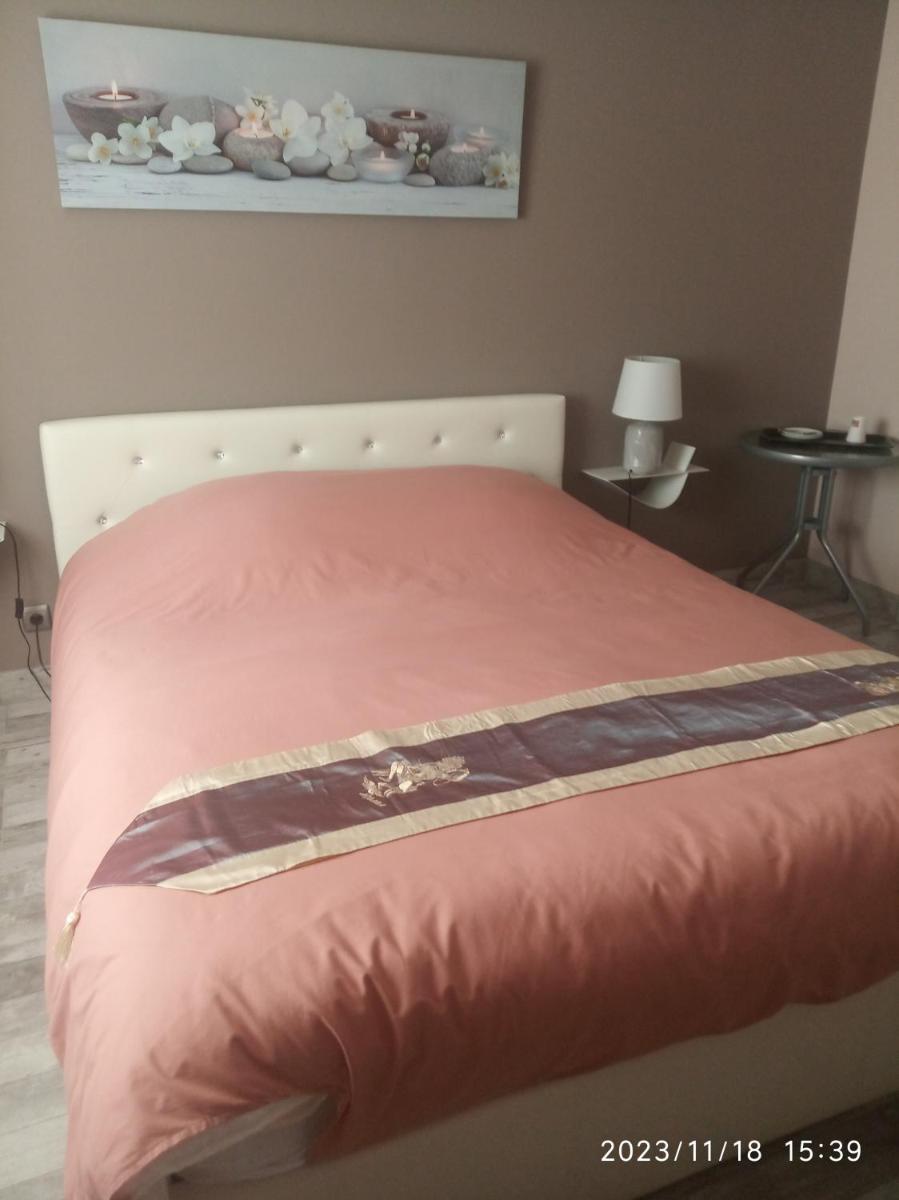 chambres d'hôtes les orchidées - Housity