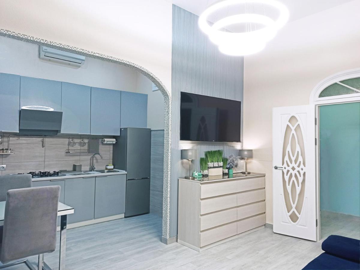 Suitetrails - Luxury Centre Located Apartment