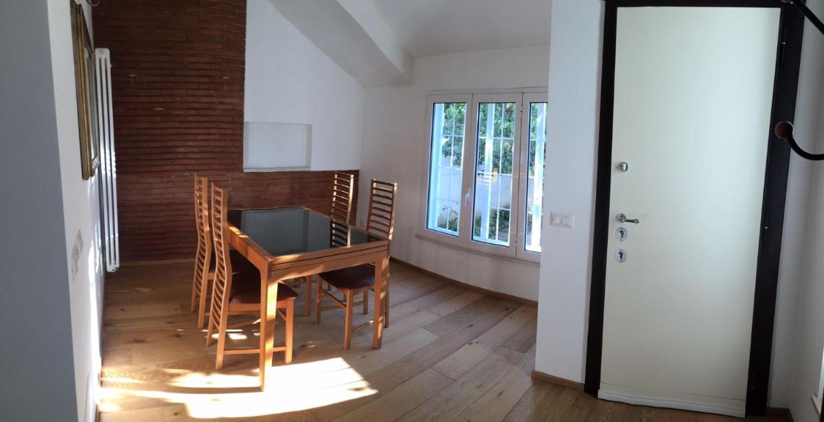 Romantische Villa am Meer mit Kamin Zoomarine Cinecittà World - Housity