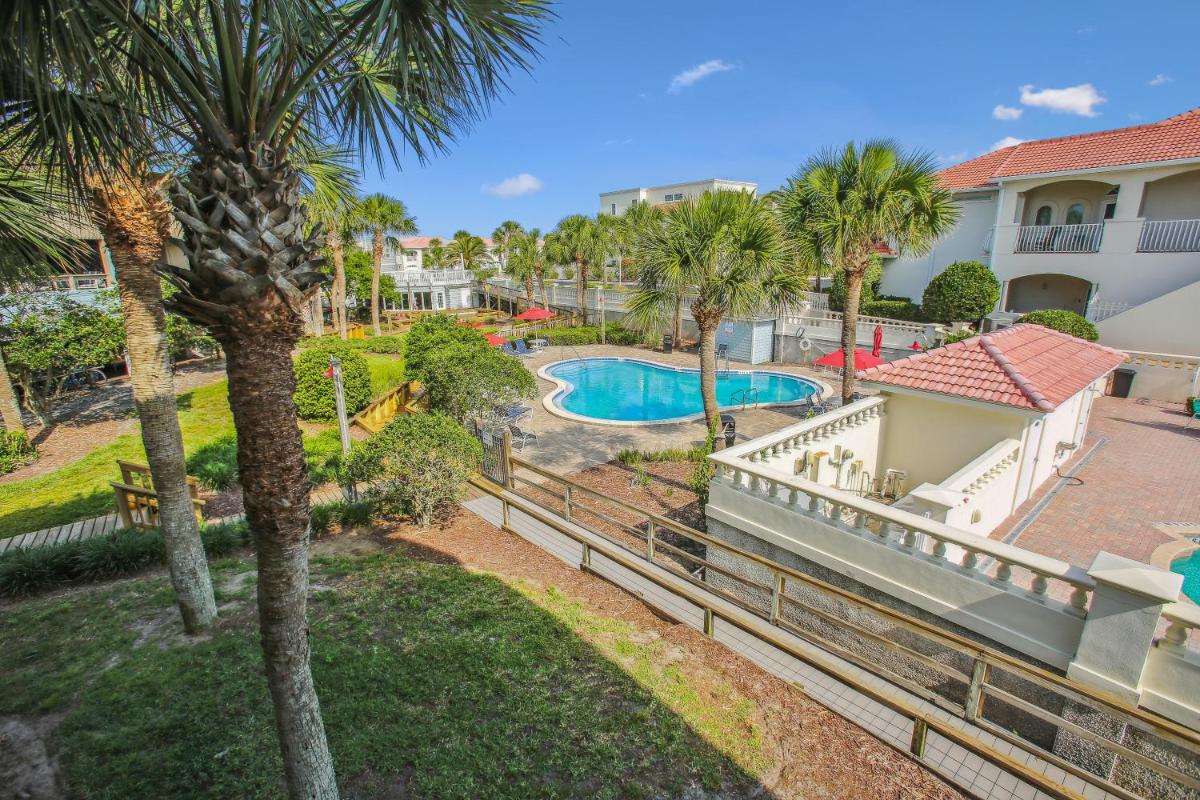 HIB-F102 Pool View 2 BR Free Tix 3 Pools - Housity