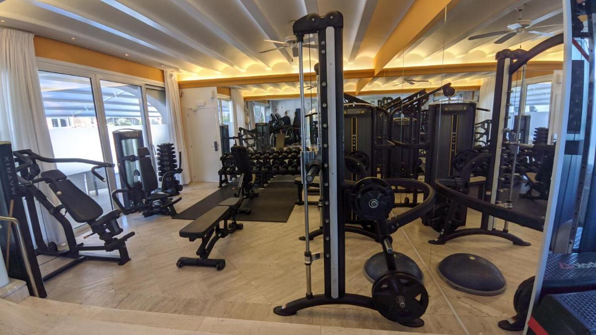 Gimnasio o instalaciones de fitness de Van der Valk Hotel Barcarola