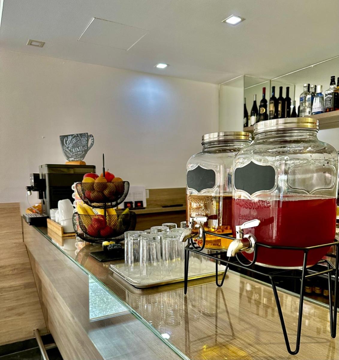 The Hotel National - Hizvo