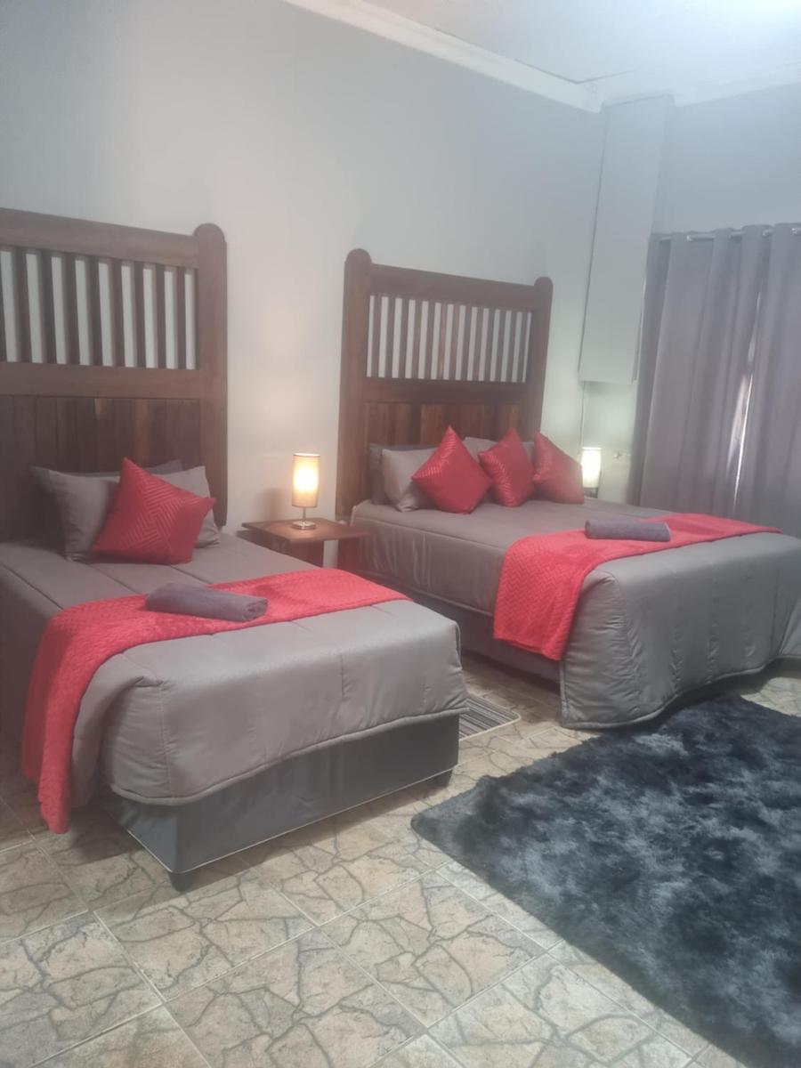DURANGO Plekkie in die bos - Housity