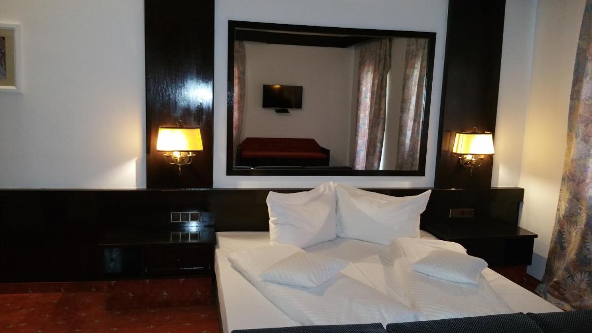 Conacul Balta Alba - Housity