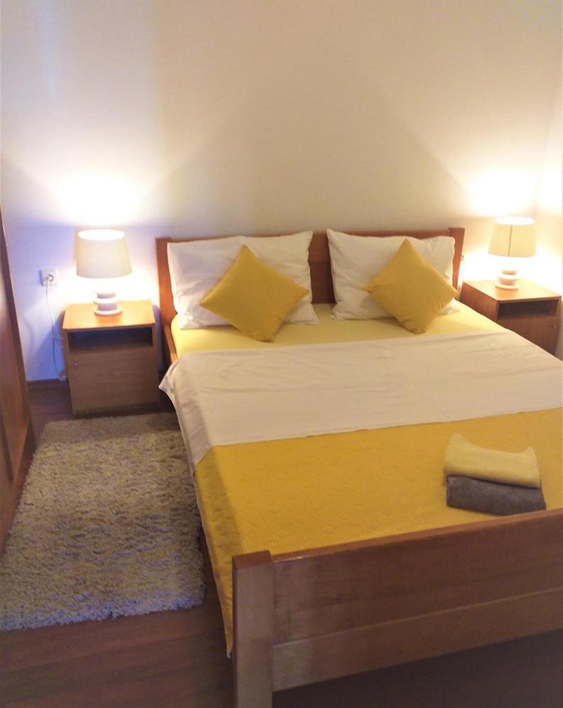 Apartments Miroslav - Housity