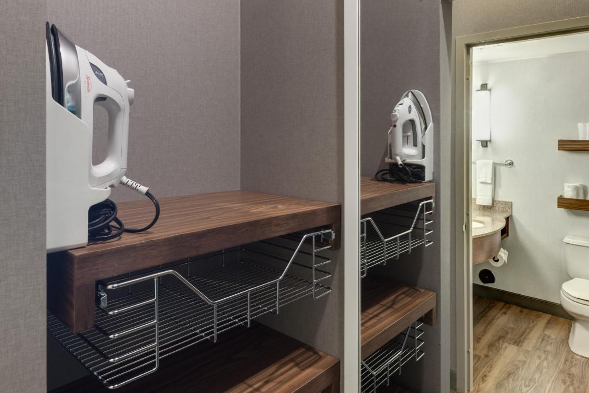 Hilton Garden Inn Sacramento/South Natomas - Housity