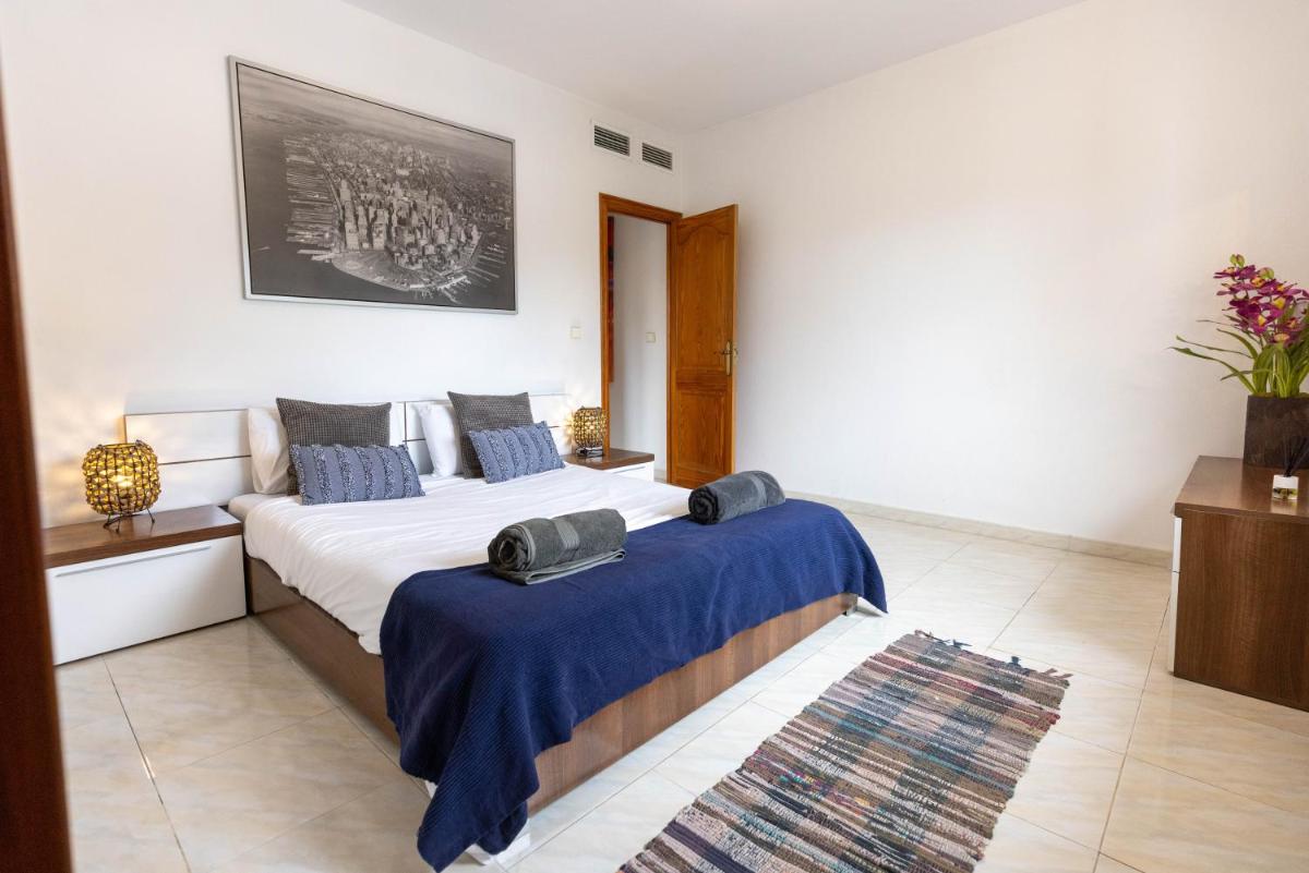 Villa Mollie Ibiza - Housity