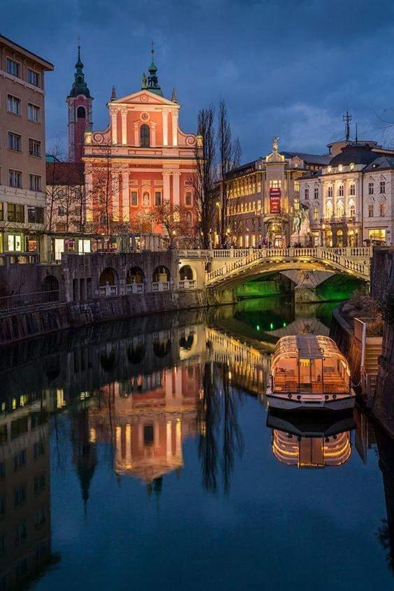 Apartment in the heart of Ljubljana - Housity