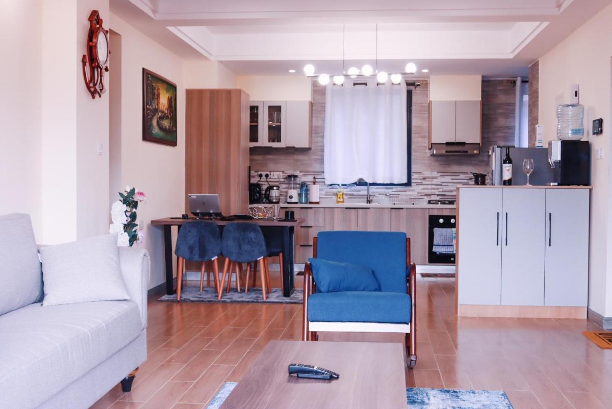 Zylloo Homes Stylish 2 bedrooms - Housity