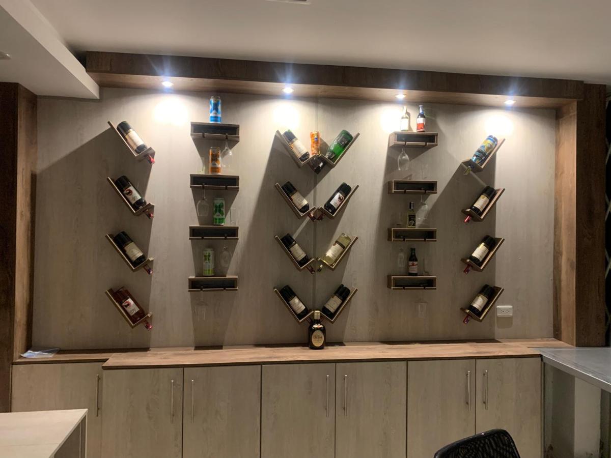 Hotel Imperial - Housity