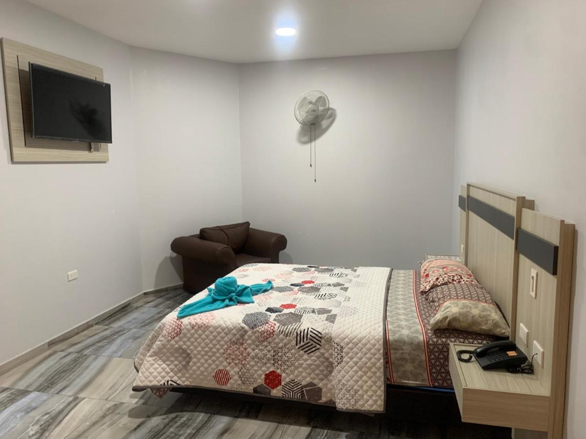 Hotel Imperial - Housity