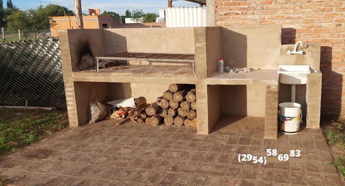 A la sombra del calden - Housity