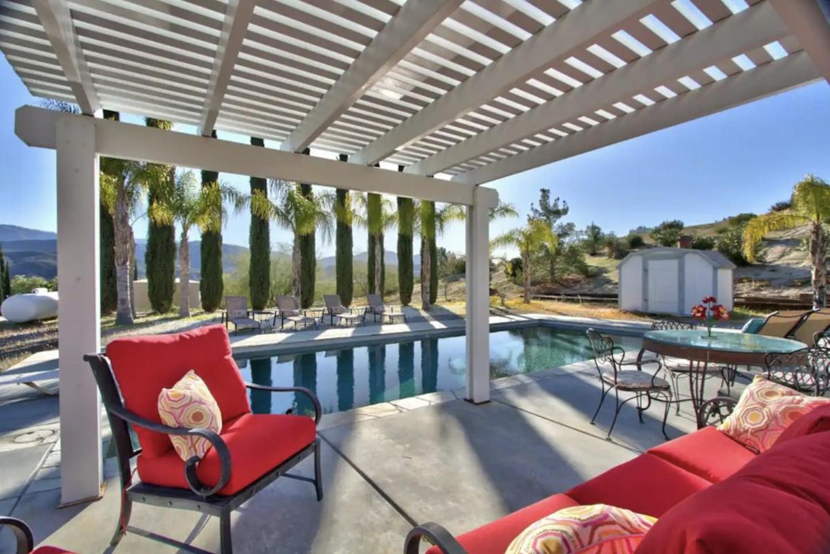 Evo Rv - Pool, Dogs, View, Wineries Near Temecula - Housity