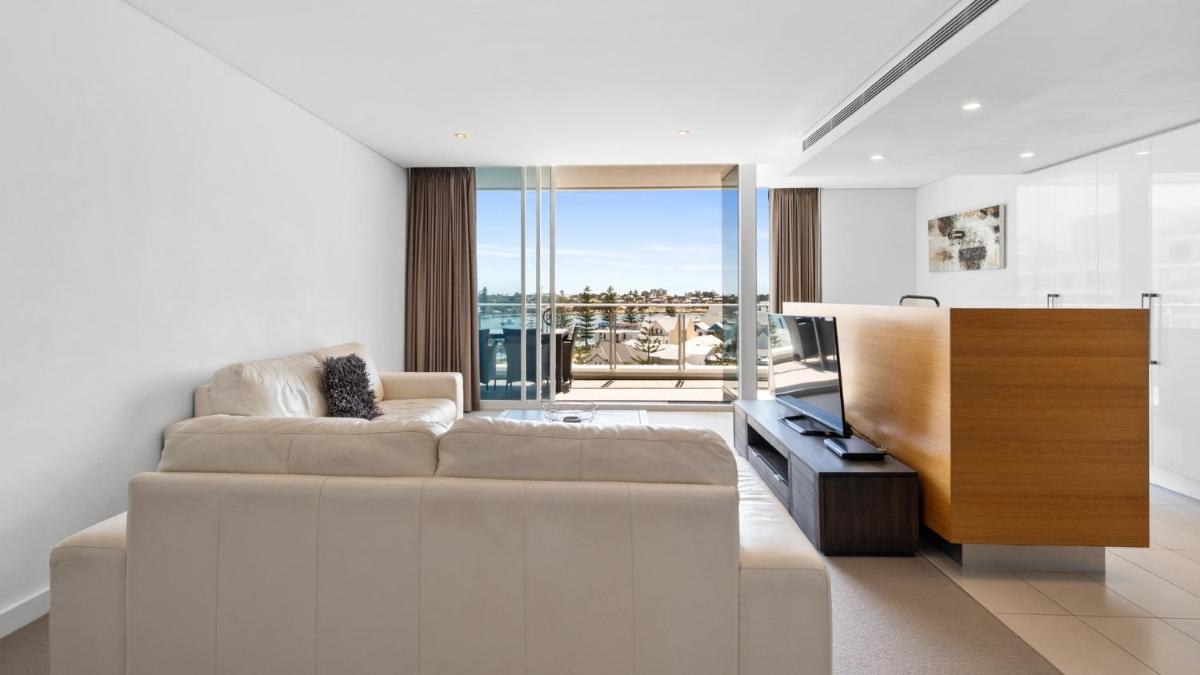 Bayview 701 - Housity