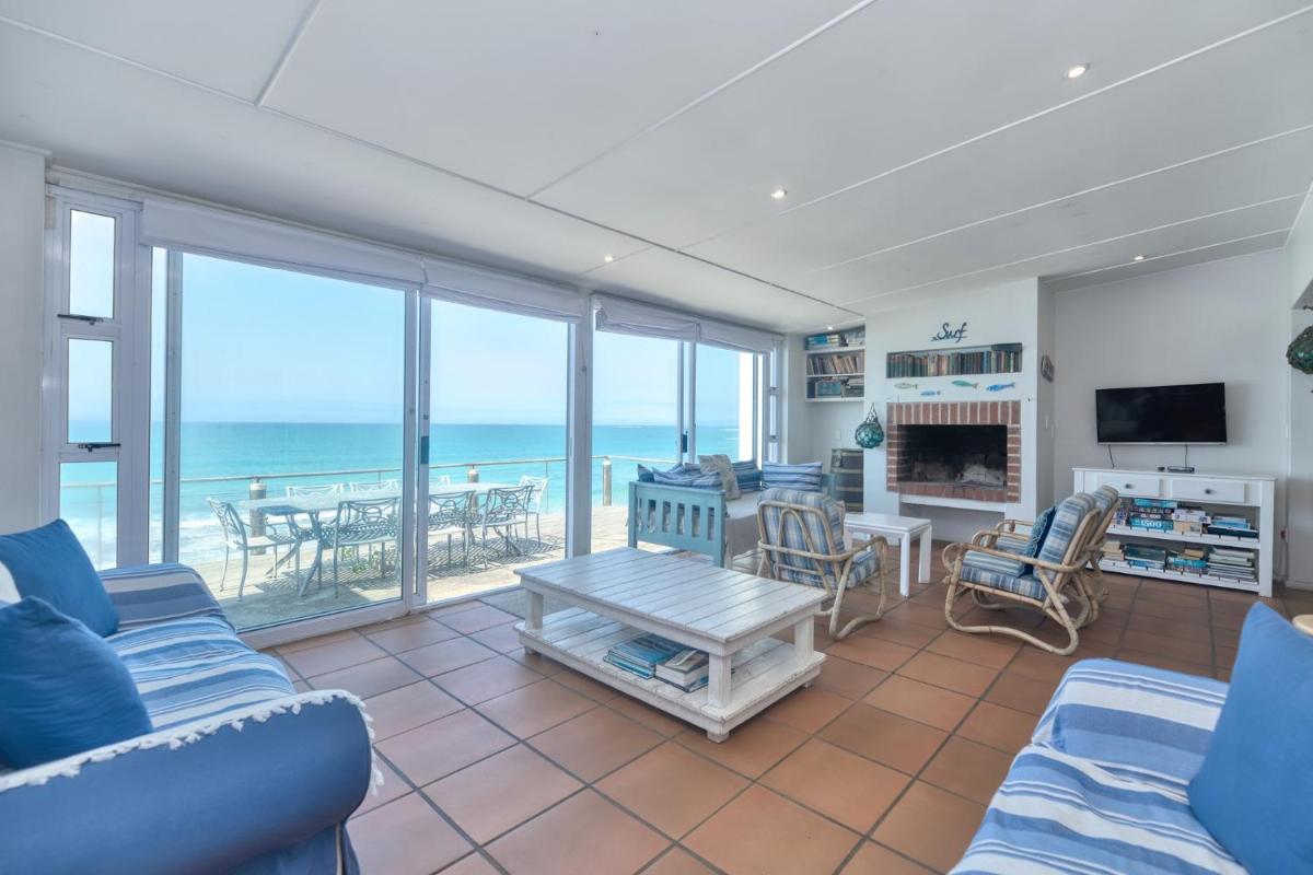 Dinky's Den In Arniston - Housity