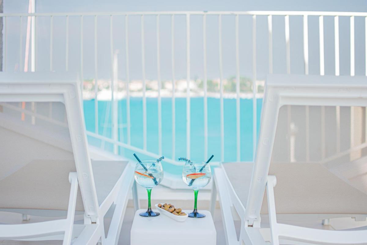 Umag center seafront seaview old town apartment 1 - Housity