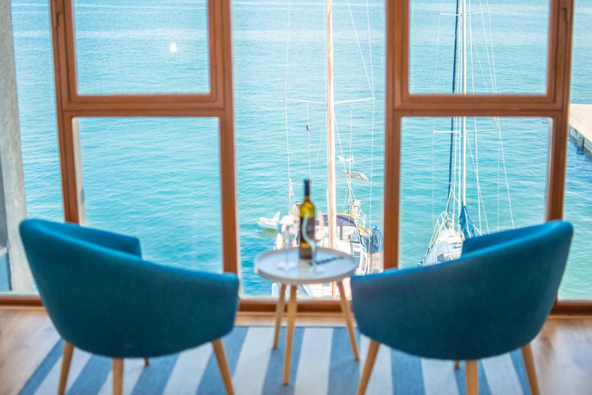 Umag center seafront seaview old town apartment 1 - Housity