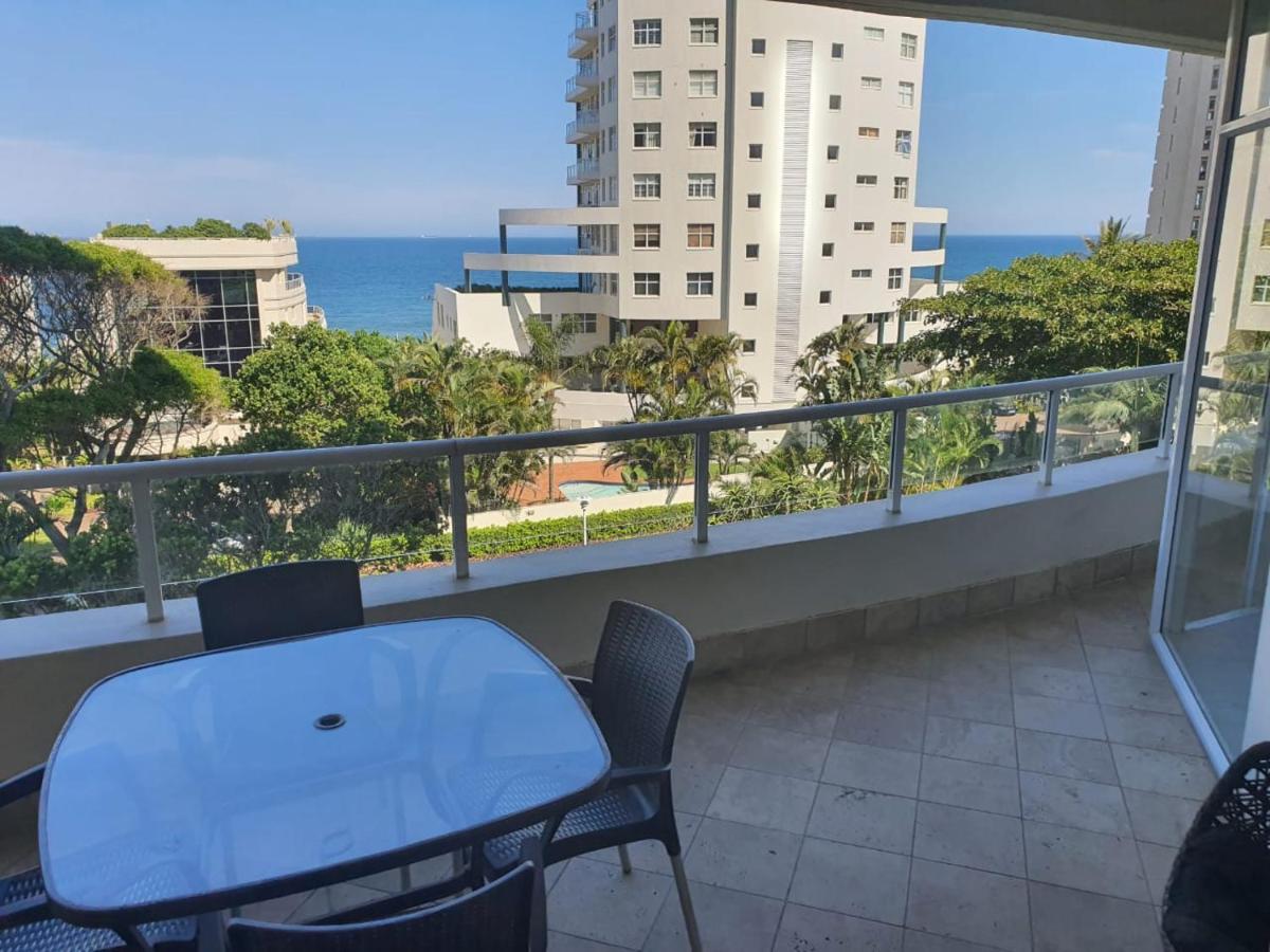 The Oysters Umhlanga Family Apartment - Housity