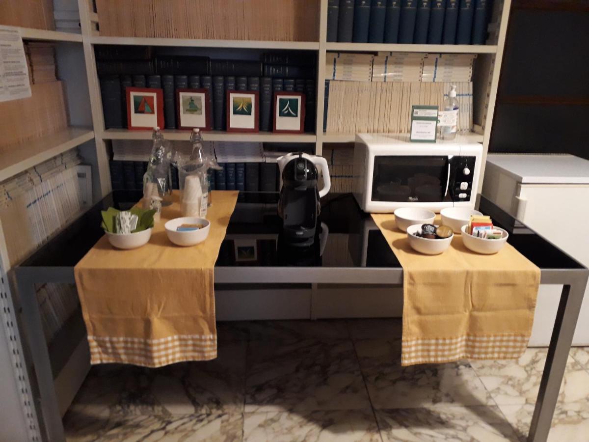 Suitetrails - A Home in Genova Rooms & Suites