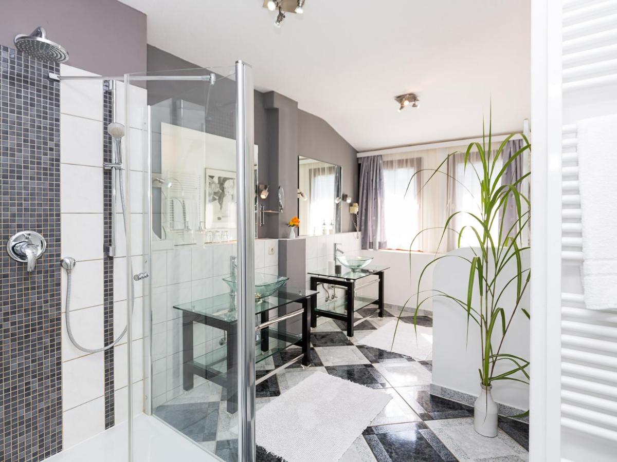 Hotel Zur Heidschnucke - Housity