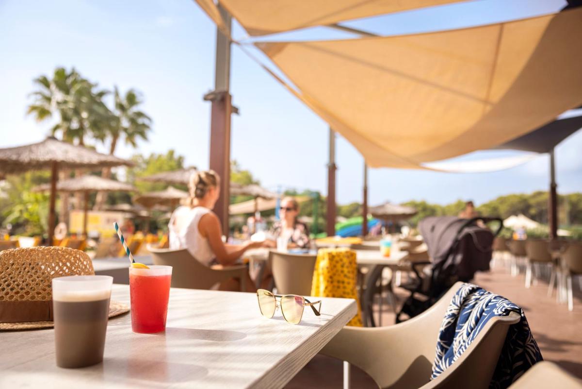 Clientes alojados en TUI MAGIC LIFE Cala Pada - All Inclusive