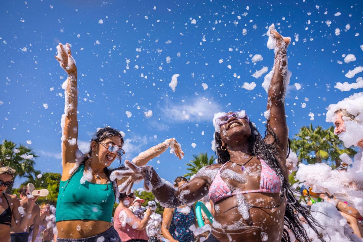 Clientes alojados en TUI MAGIC LIFE Cala Pada - All Inclusive