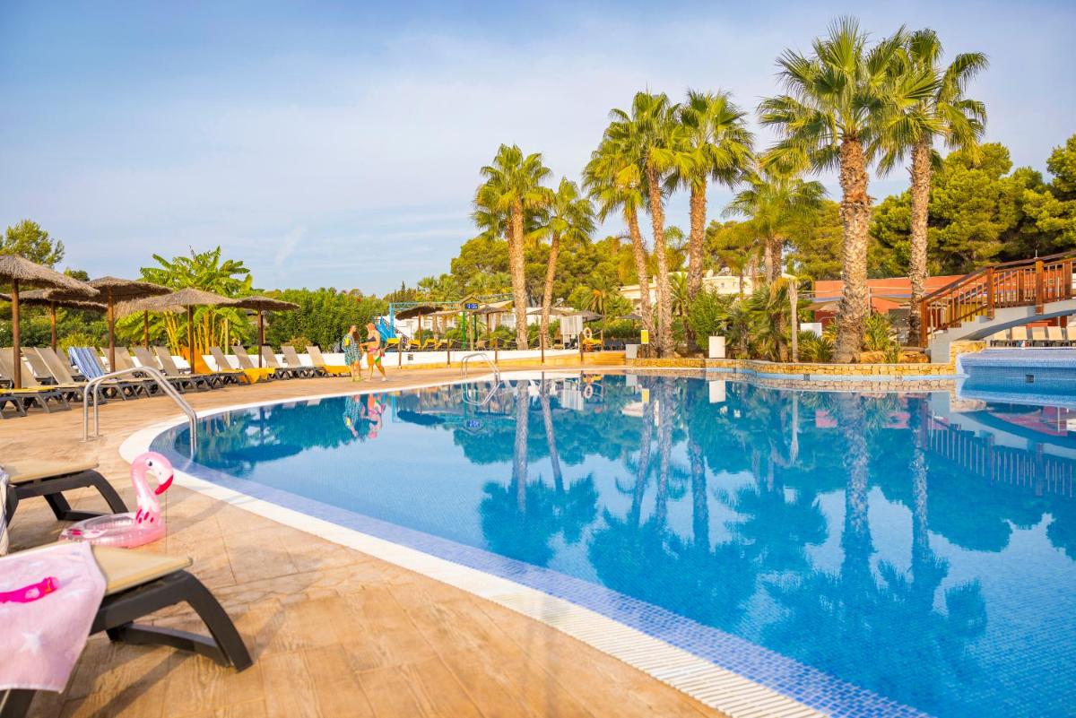 Piscina en o cerca de TUI MAGIC LIFE Cala Pada - All Inclusive
