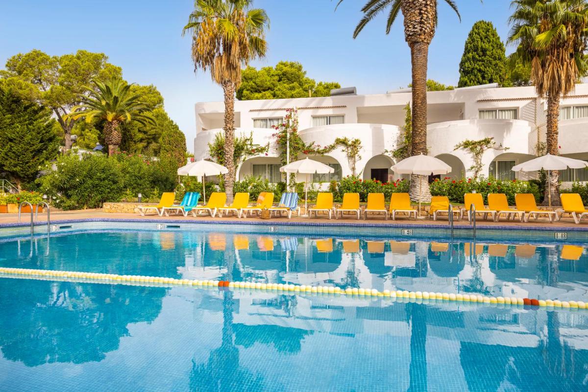 Piscina en o cerca de TUI MAGIC LIFE Cala Pada - All Inclusive