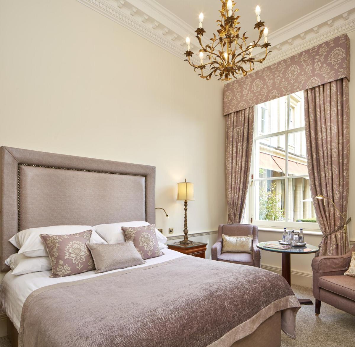 Macdonald Bath Spa Hotel - Housity