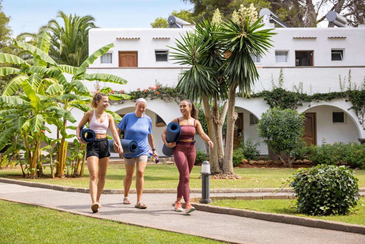 Clientes alojados en TUI MAGIC LIFE Cala Pada - All Inclusive