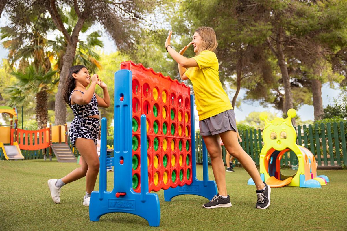 Clientes alojados en TUI MAGIC LIFE Cala Pada - All Inclusive