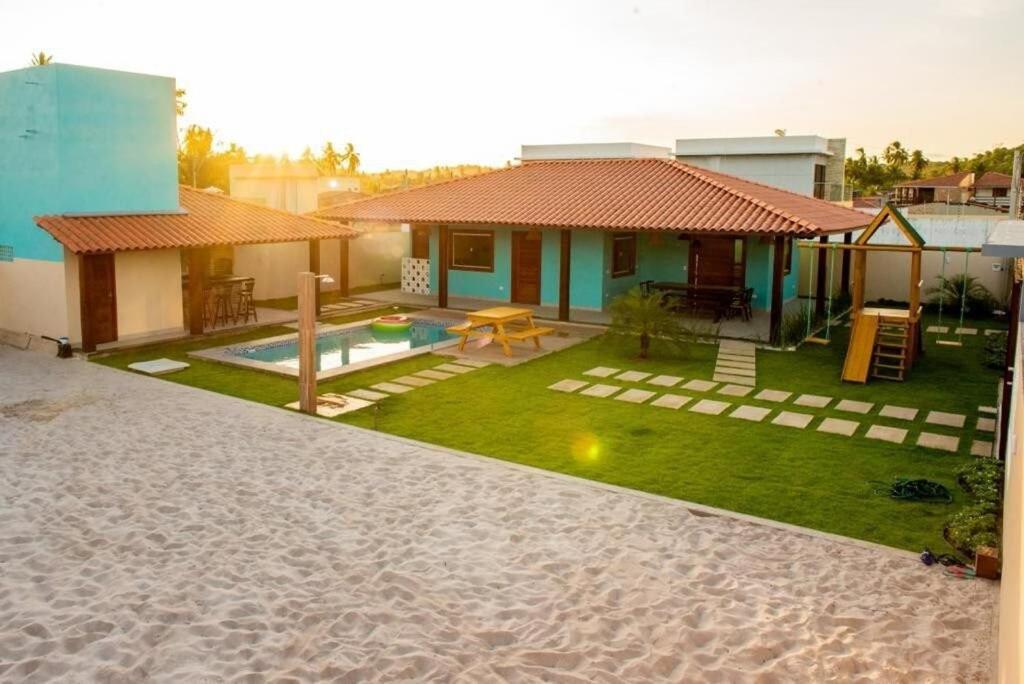Belíssima & aconchegante casa com quadra de areia - Housity