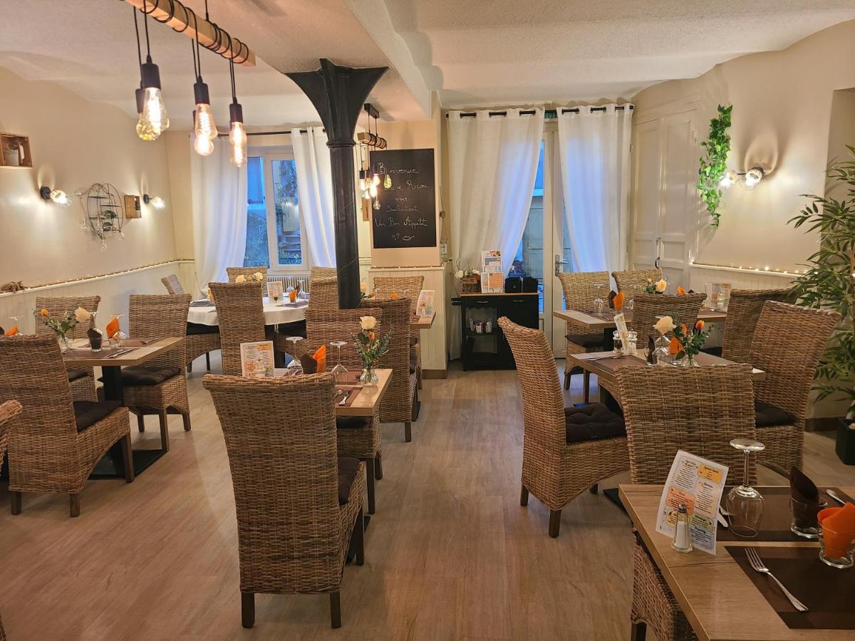 Auberge de l Helvie chez Coco & Ricou - Housity