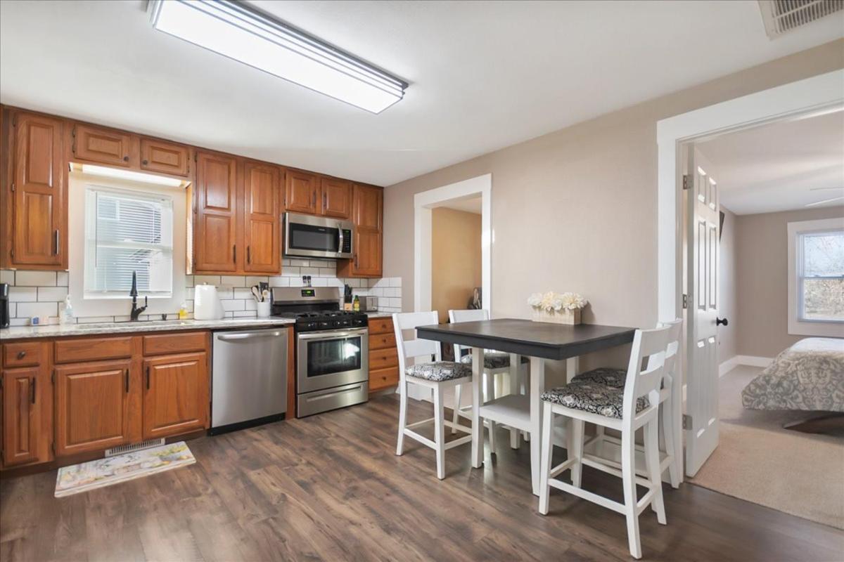 • Maverick House • Downtown Siloam Springs - Housity