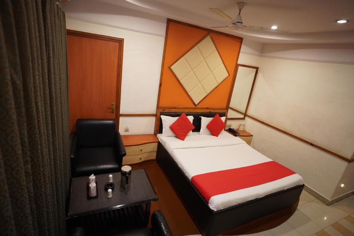 HOTEL GOKUL - Housity