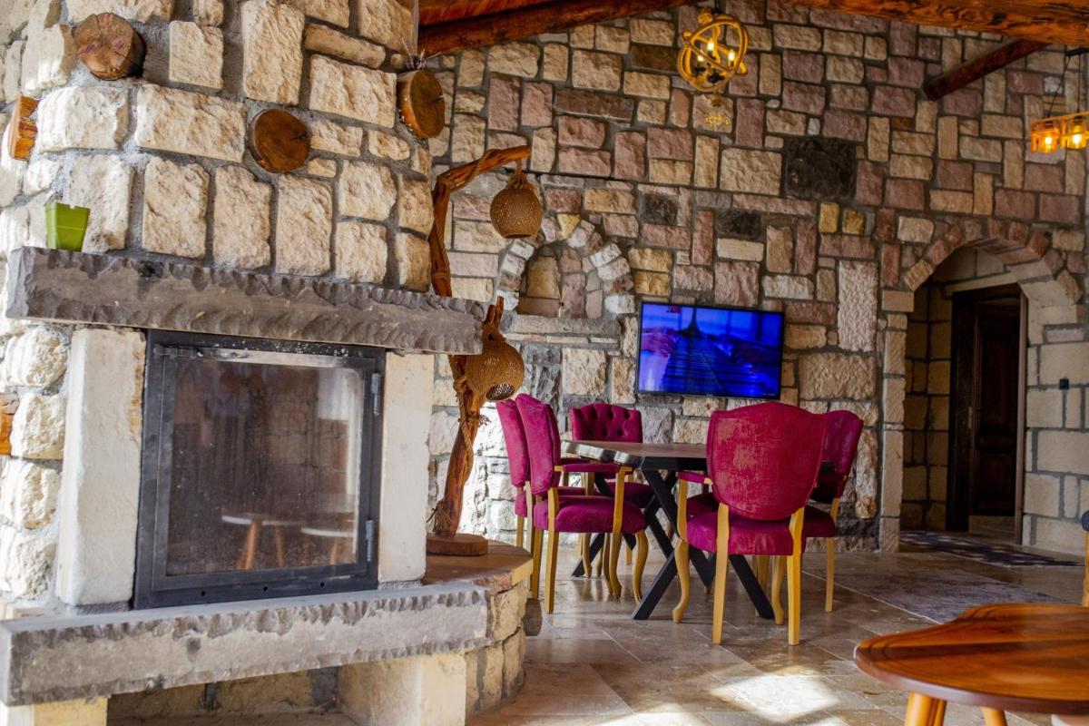 Amazing Stone House with Private Pool in Iznik - Housity