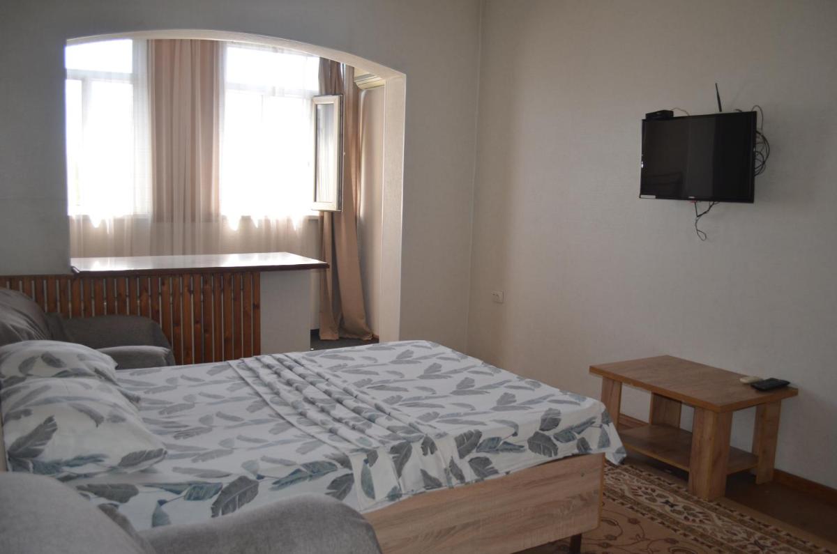 Apartment on Toktogula street, 37 - Housity